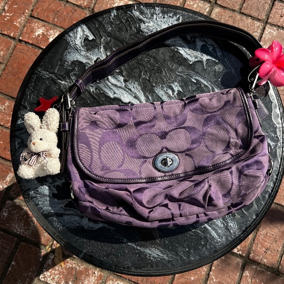 Vintage 00s COACH Purple Canvas Signature "C" Shoulder Bag, Style #F15171, Y2K - Picture 1 of 6